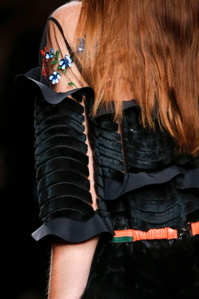 Look 121